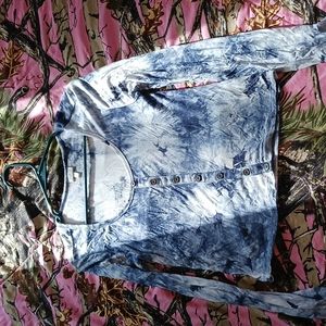 Long sleeve crop top